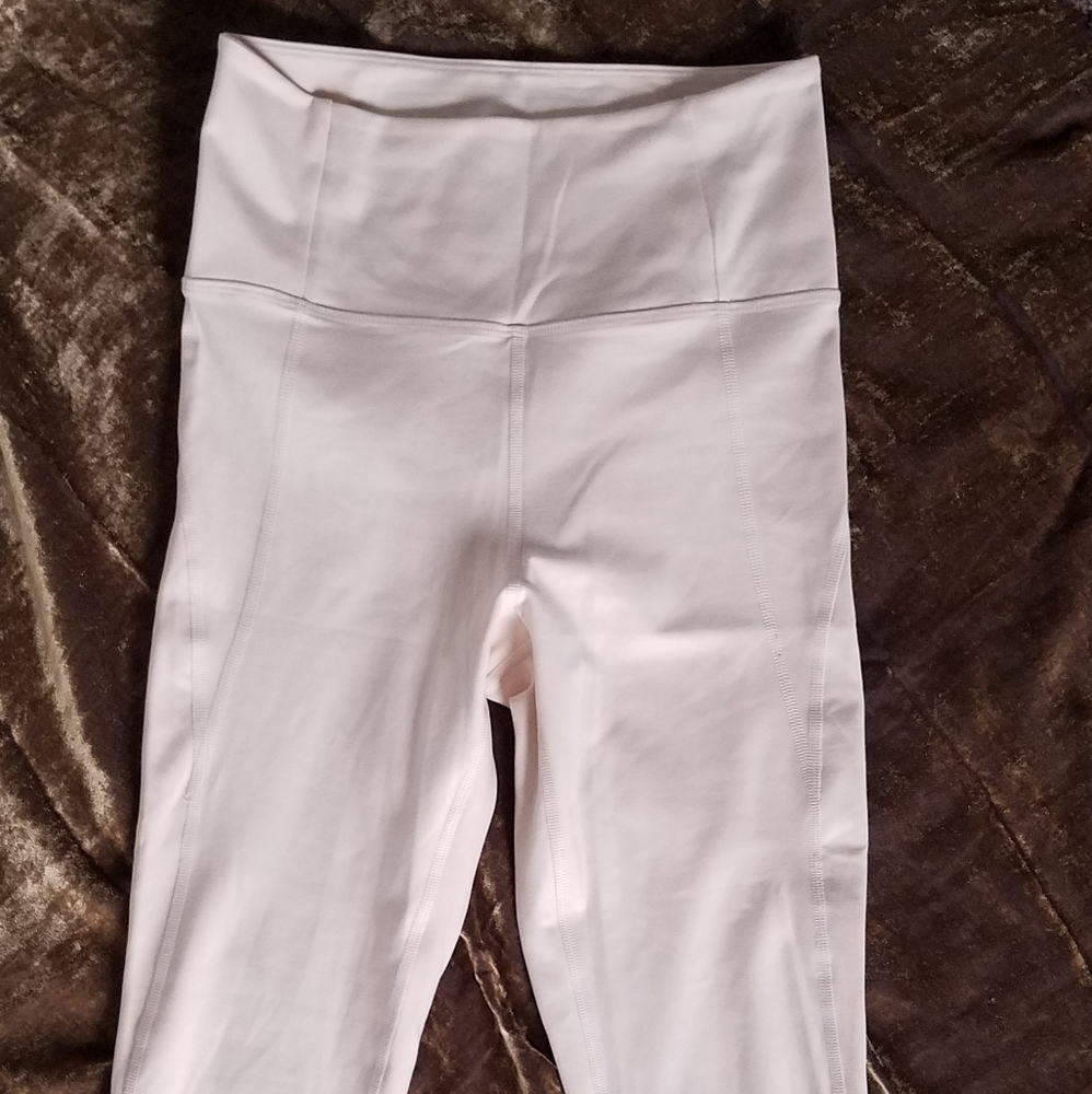 Girlfriend collective leggings, sand dollar
